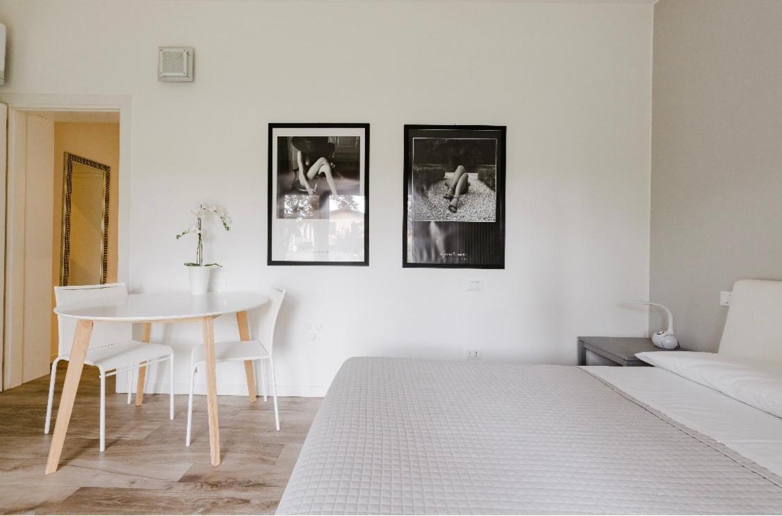 Relax & Emozioni Rooms 발레지오술민쵸 외부 사진
