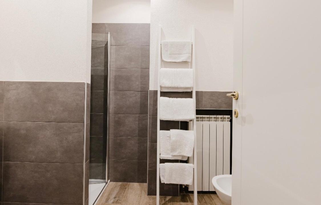 Relax & Emozioni Rooms 발레지오술민쵸 외부 사진