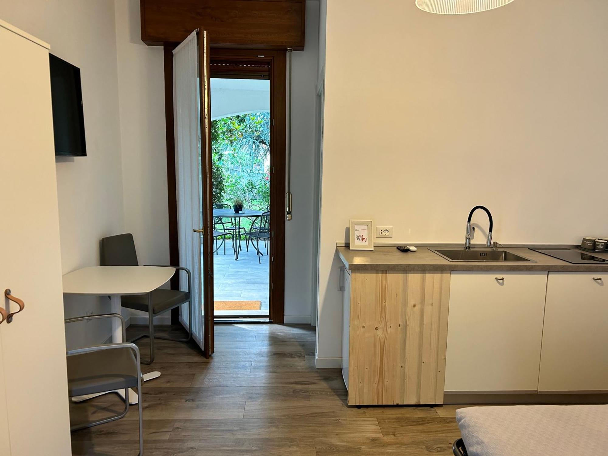 Relax & Emozioni Rooms 발레지오술민쵸 외부 사진